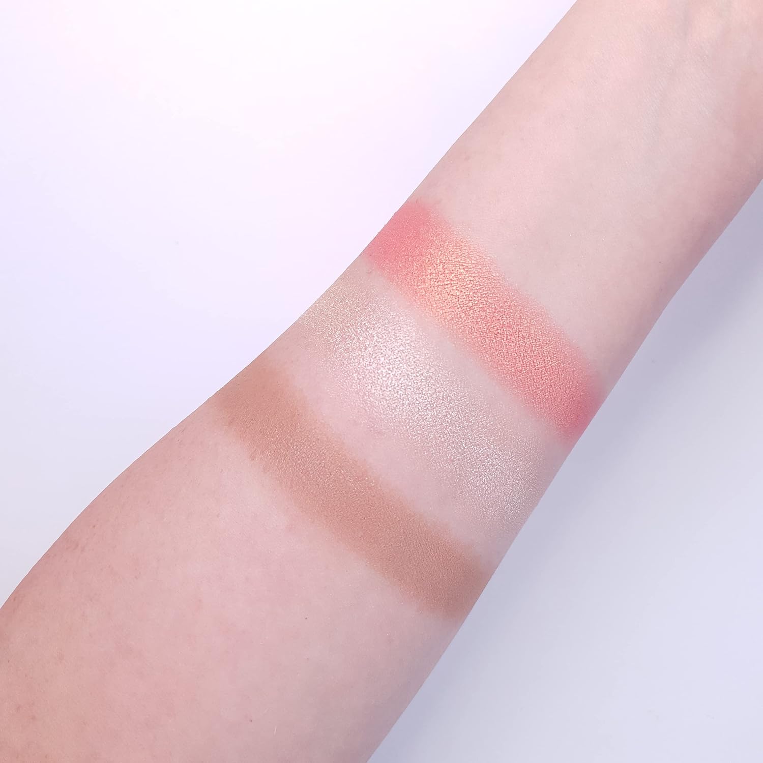 Makeup Revolution Ultra Sculpt & Contour Kit, Contour Palette, Define Your Features, Vegan & Cruelty Free, Ultra Fair C01, 3.6g - Image 4