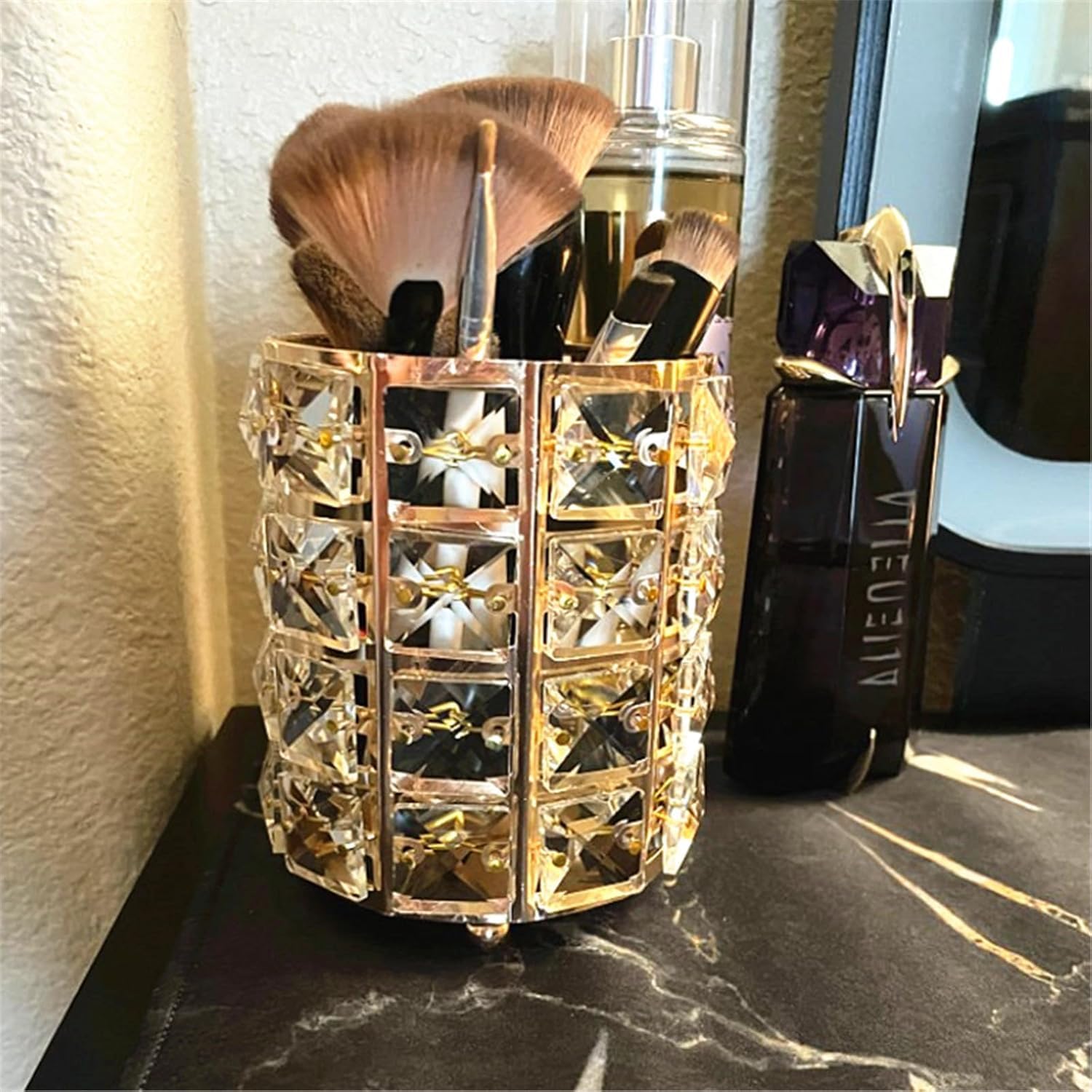 LUGUNU Makeup Brush Holder Organizer Crystal Vanity Decor Bling Personalized Comb Brushes Pen Storage Box Container (Gold 1 Pack) - Image 4