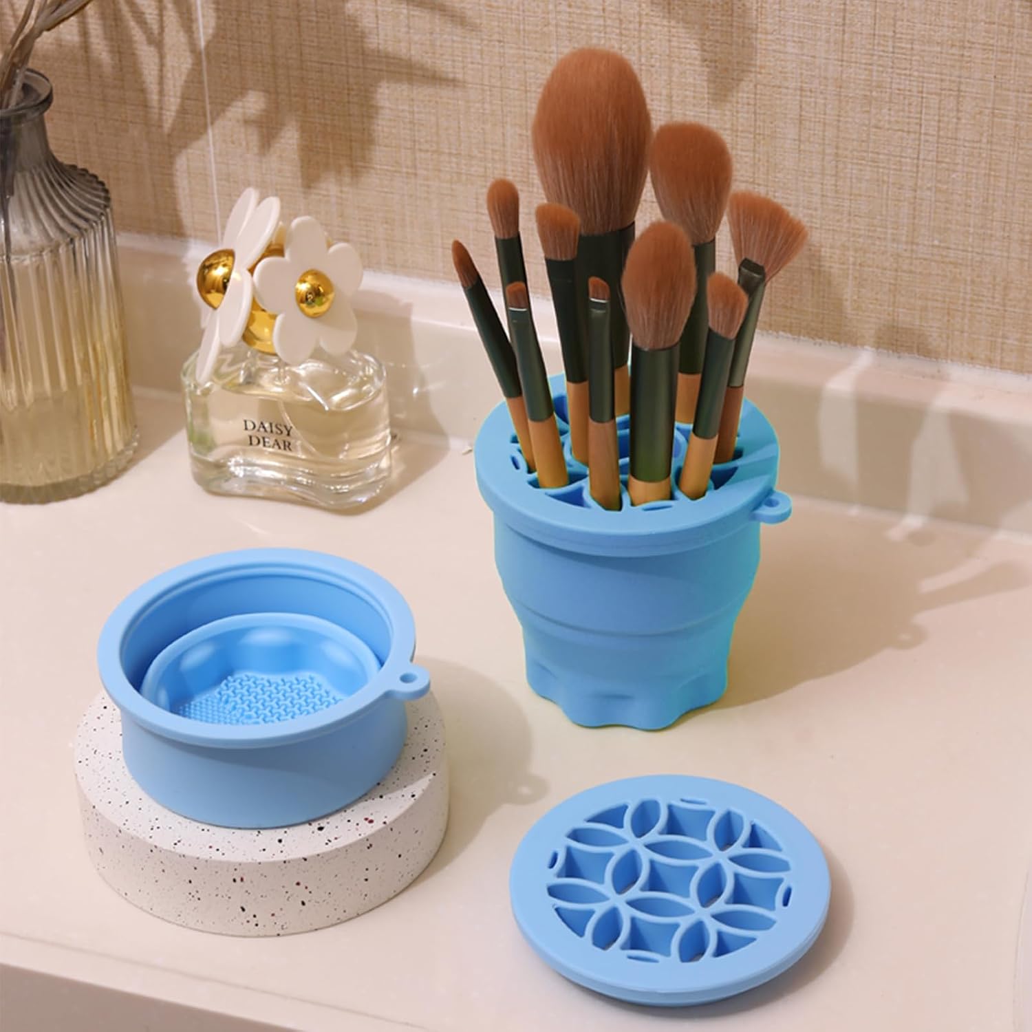 Makeup Brushes Cleaner Mat with Brush Storage Holder, Folding Portable Washing Tool for Makeup Brush Cleaning, 2 In 1 Silicone Brush Cleaner Pad & Cosmetic Brush Organizer Rack (Purple) - Image 5