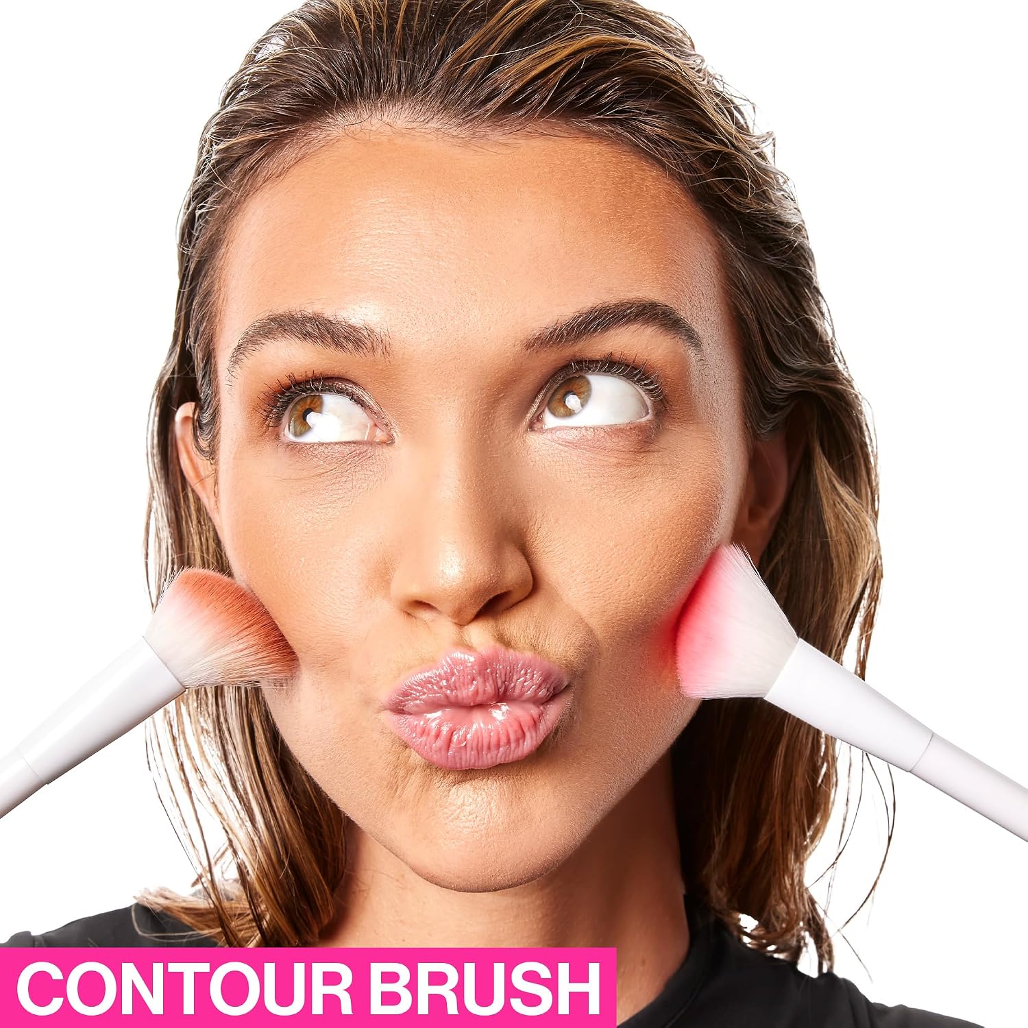 wet n wild Contour Brush, Sculpt, Highlight, & Blend, Luxurious Plush Fibers, Ergonomic Handle for Comfortable Precision Control , Cruelty-Free & Vegan - Image 3