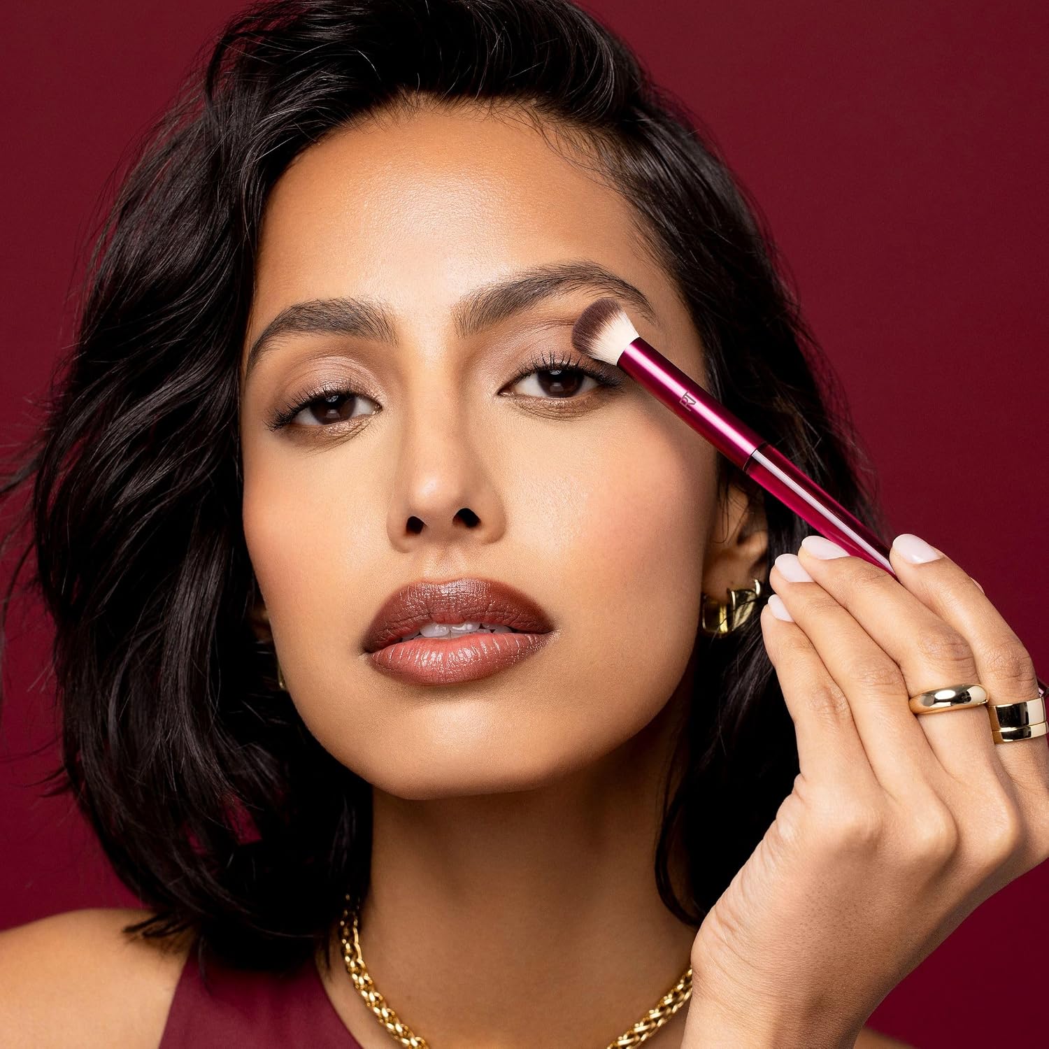 Real Techniques Cherry On Top MesmerEYES Brush Trio, Eyeshadow Brush Set | Precise blending, eye shadow brushes set for cream and powder shadow, eye brushes, synthetic bristles, travel-ready - Image 4