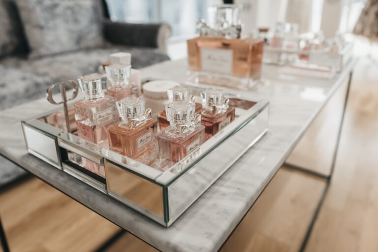 How to Achieve a Luxury Makeup Look at Home